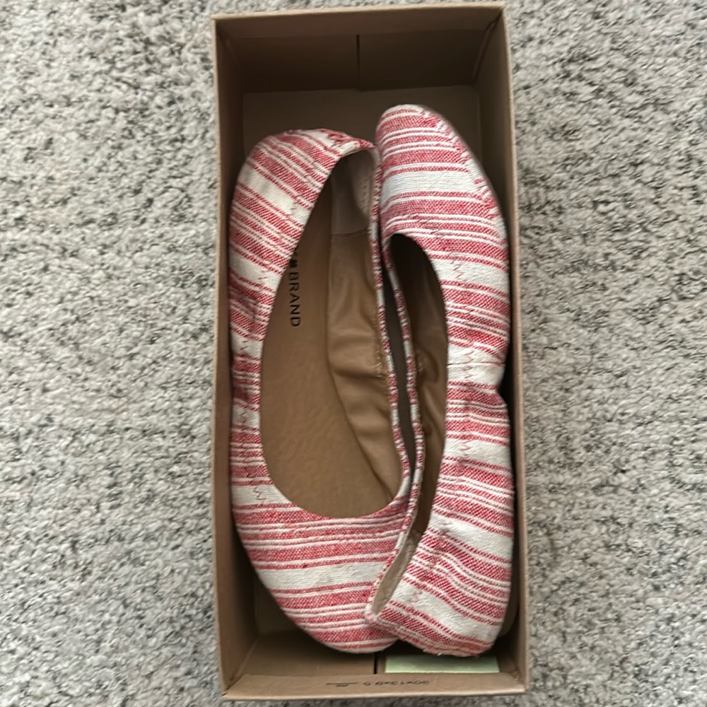 🍂Red and cream lucky brand ballet flats